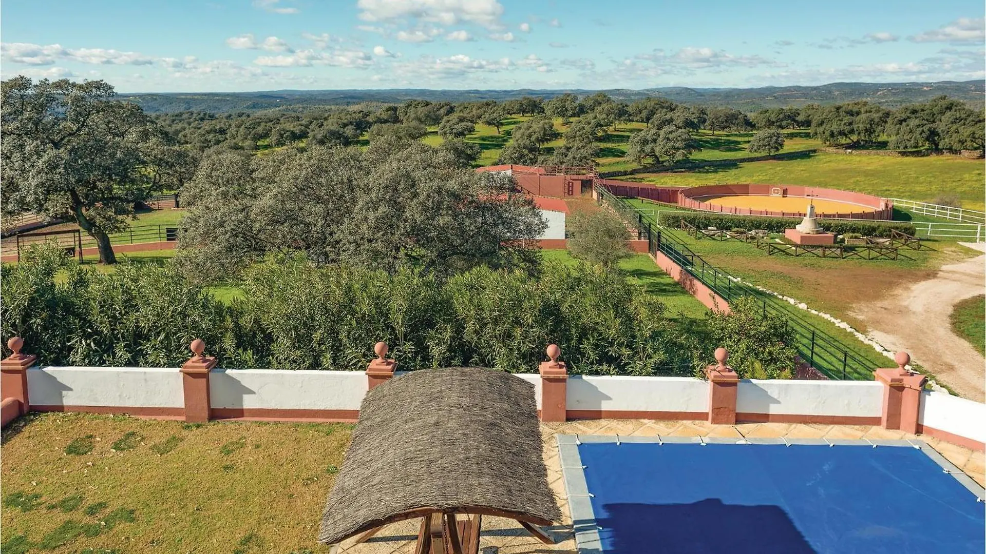 Holiday home 4 Bedroom Beautiful Home In El Garrobo